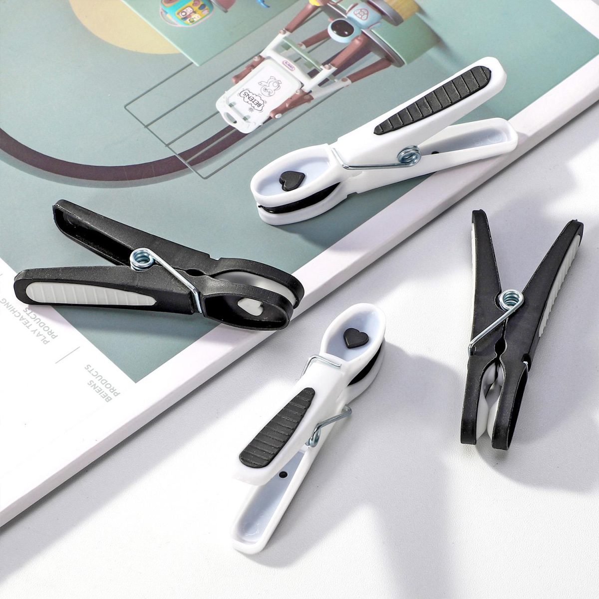 Premium Monochrome Clothes Pegs (Pack of 20)